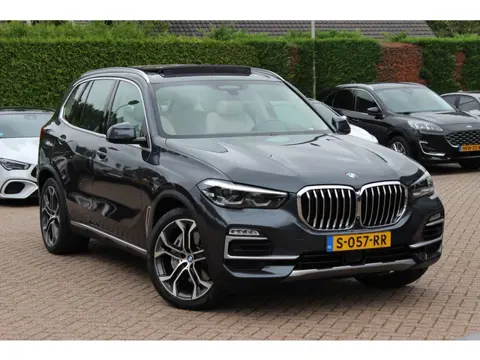 BMW X5 xDrive45e High Executive / SOH 88,2% / Panoramadak / 360Camera / Head-up / Leder / 21'' / Luc