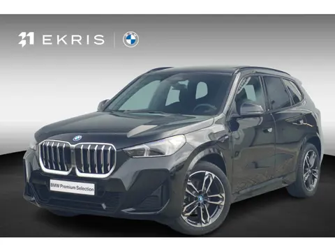BMW X1 xDrive25e Optimized Edition M Sport | Trekhaak | Schuif-kanteldak | 19 Inch | Adaptieve LED k