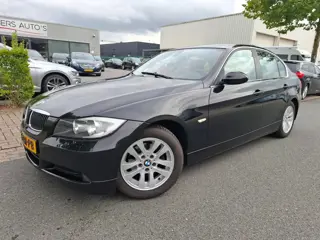 BMW 3-serie 320i Dynamic Executive CLIMA/CRUISE/PDC!