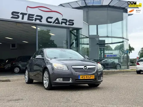 Opel Insignia 1.6 Edition|NAP|APK|