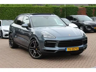 Porsche Cayenne 3.0 / Panoramadak / 360Camera / Achterasbesturing / Adaptieve Stoelen / Luchtvering 