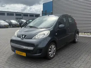 Peugeot 107 1.0-12V Millesim 200
