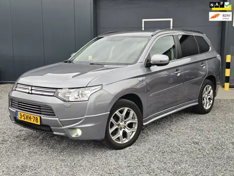 Mitsubishi Outlander 2.0 PHEV Intense +