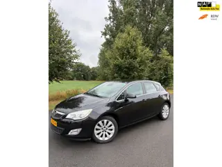 Opel Astra 1.4 Turbo Cosmo, NAP, AUX,Fietsendrager