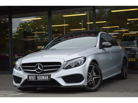 Mercedes-Benz C-Klasse 200 AMG-Line Led Leder Panorama Night Afn.trekh Pdc