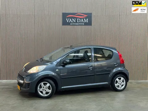 Peugeot 107 1.0-12V XS 2010 AUTOMAAT NAP AIRCO ELEK-RAMEN