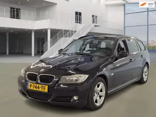 BMW 3-serie Touring 318i Luxury Line AIRCO CRUISE TREKHAAK