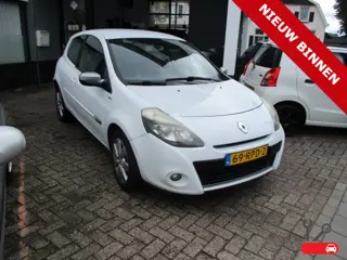 Renault Clio 1.2 Night & Day (bj 2011)