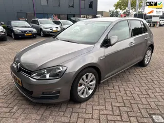 Volkswagen Golf 1.6 TDI Highline BlueMotion