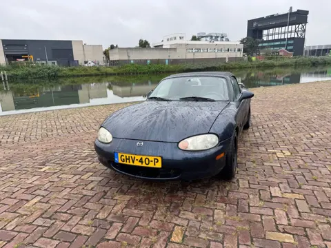 Mazda MX-5 1.6i