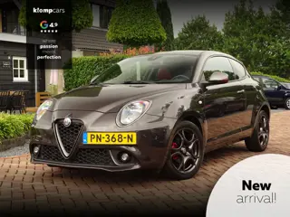 Alfa Romeo MiTo 0.9 TwinAir | Esclusiva | Rood Leer!! | 17 inch | Stoelverwarming | NAV | 105PK!!