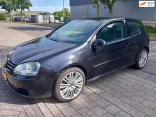 Volkswagen Golf 1.6 FSI Sportline, Apk, Nap, Goed rijdend, Inruil mogelijk.