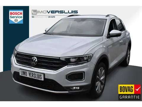 Volkswagen T-Roc 1.5 TSI Style Automaat | Afneembare Trekhaak | Navi | Stoelverwarming | 12 mnd BOVA