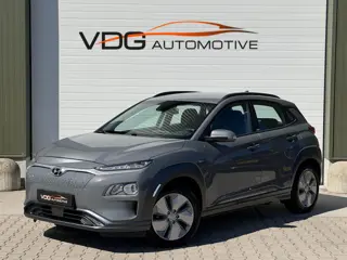 Hyundai Kona EV Comfort 39 kWh / SOH 98% / Snel lader / Keyless entry / Stoelverw. / Stuur verw. / C