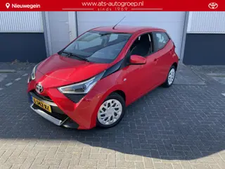 Toyota Aygo 1.0 VVT-i x-play | Rijklaar prijs | Apple/Android Navigatie | All-season banden | Org NL