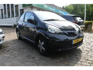 Toyota Aygo 1.0-12V Sport lm. velgen 241 dkm airco goed rijdend nw apk bij aflevering