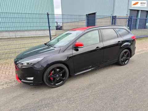 Ford Focus Wagon 1.5 Black Edition ST Look *ZEER MOOI!!