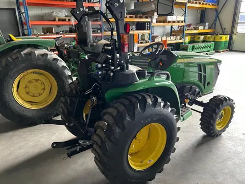 John Deere 3025E-781766