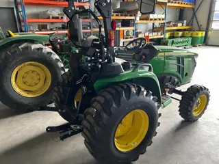 John Deere 3025E-781766