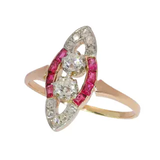 Art Deco Diamond and Ruby Ring in 18K Rose Gold, circa 1930