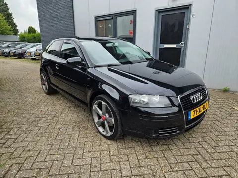 Audi A3 1.6 FSI Attraction Pro Line Business|navi|Cruise|Airco