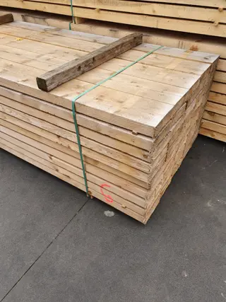 vuren Balken gezaagd VUREN BALKHOUT
