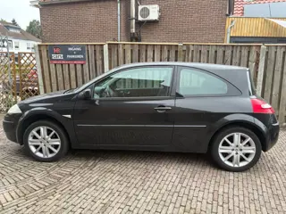 Renault Mégane 1.6-16V Business Line