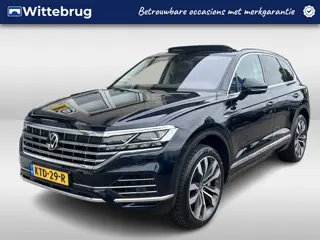 Volkswagen Touareg 3.0 TSi eHybrid 4MOTION Elegance / 381 PK/ AUTOMAAT/ TREKHAAK/ LUCHTVERING/ PANO/