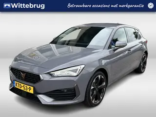 CUPRA Leon 1.4 e-Hybrid Performance / AUTOMAAT/ CAMERA/ PARK. SENSOREN/ LED/ STOEL-STUURVERWARM./ KE