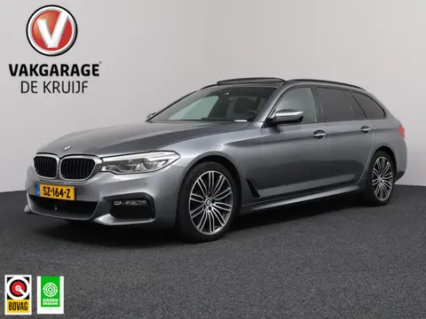 BMW 5-serie Touring 540i xDrive High Executive | VOL! | Harman Kardon | Panoramadak | Trekhaak | 360