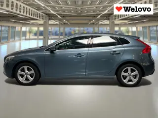 Volvo V40 1.6 T3 Momentum Leder, Navi+Camera, Bluetooth..