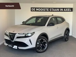 Alfa Romeo Junior Elettrica 54 kWh