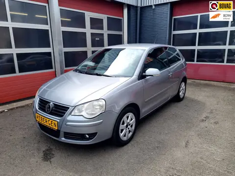 Volkswagen POLO 1.4-16V Trendline met ruilmotor 134000 km