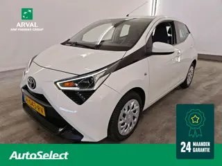 Toyota Aygo 1.0 VVT-i 72pk x-play | Navigatie via Apple CarPlay / Android Auto | Achteruitrijcamera 
