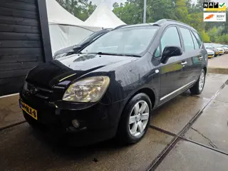 Kia Carens 2.0 CVVT X-ecutive AIRCO