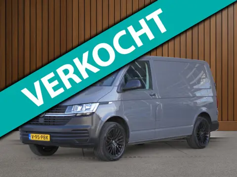 Volkswagen Transporter 2.0 TDI L1H1 28 150PK! Automaat | Trekhaak | Cruise | Apple Carplay | Parkeer