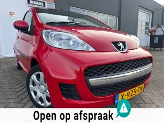 Peugeot 107 1.0-12V XR met airco en bluetooth telefoon / media