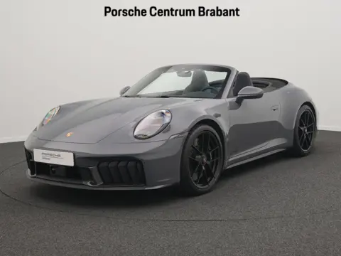 Porsche 911 Carrera 4 GTS Cabriolet