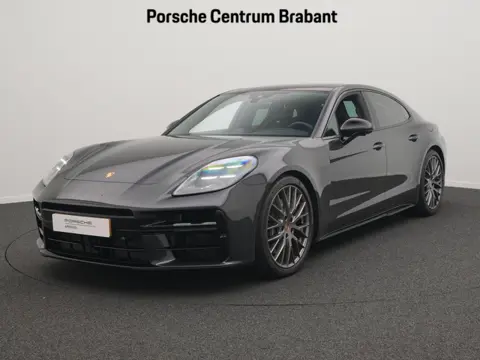 Porsche Panamera 4 E-Hybrid