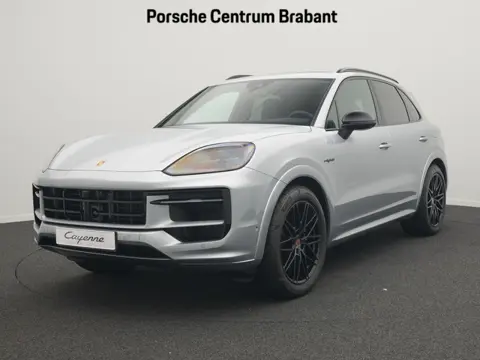 Porsche Cayenne E-Hybrid Black Edition
