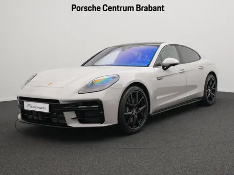 Porsche Panamera 4 E-Hybrid