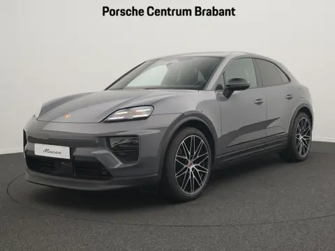 Porsche Macan 4