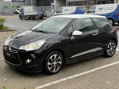 Citroën DS3 1.6 BlueHDi 102PK So Chic Navi Clima LED