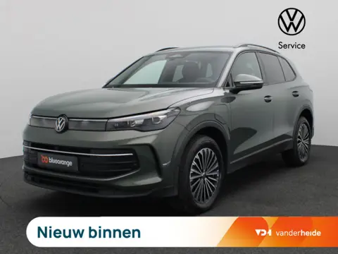 Volkswagen Tiguan 1.5 eHybrid Life Edition 204PK DSG Trekhaak, 360gr. Camera, Zwarte hemelbekleding,