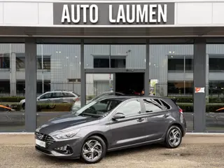 Hyundai i30 1.5 T-GDi MHEV Comfort Smart 160 PK Navi Camera Carplay LED DAB Keyless LM Velgen
