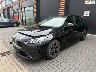 BMW 1-serie 120 M Sport Design Edition 2025 BOMVOL Opties - Duits Schadevoertuig