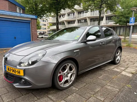 Alfa Romeo Giulietta 2.0 JTDm Exclusive AUTOMAAT NW APK NW DISTR LEDER Euro 6