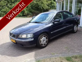 Volvo S60 2.4 (bj 2004)