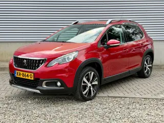 Peugeot 2008 1.2 PureTech Allure [ fm navi,ecc,cruise,leer,17``lmv,trekhaak ]