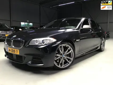 BMW 5-serie M550xd I Leder I Memory I HU I Stoelverw & Koeling I Zonnedak I 360Cam I Led I New Apk +
